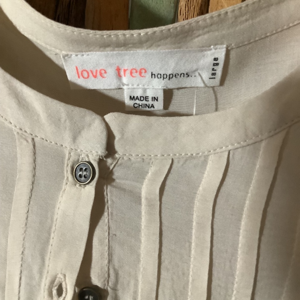 Cream button down blouse - Picture 2 of 5